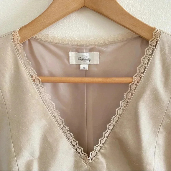 Oleg Cassini 3 Piece Suit Set 100% Silk Blazer Skirt Top Tan - Picture 11 of 14